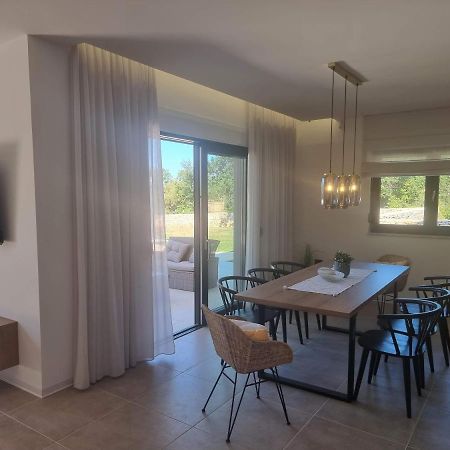 Luxury Villa Serena 2022 - With Heated Pool Cukrici Buitenkant foto