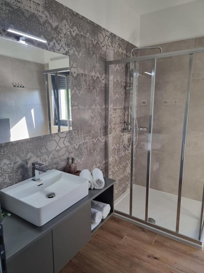 Luxury Villa Serena 2022 - With Heated Pool Cukrici Buitenkant foto