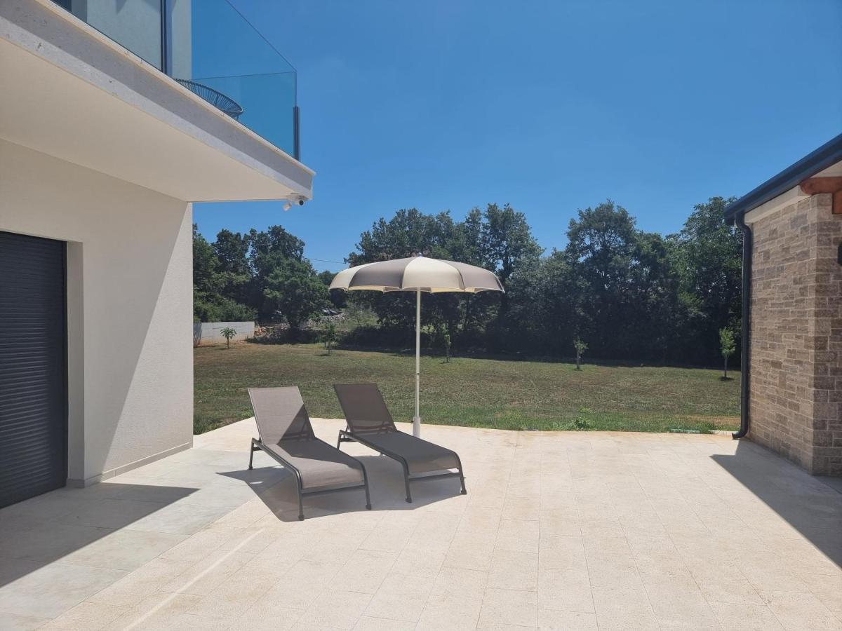 Luxury Villa Serena 2022 - With Heated Pool Cukrici Buitenkant foto